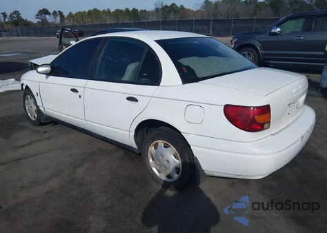 2002 Saturn S-Series Sl1 z USA, uszkodzony, nr VIN 1G8ZH52862Z172185